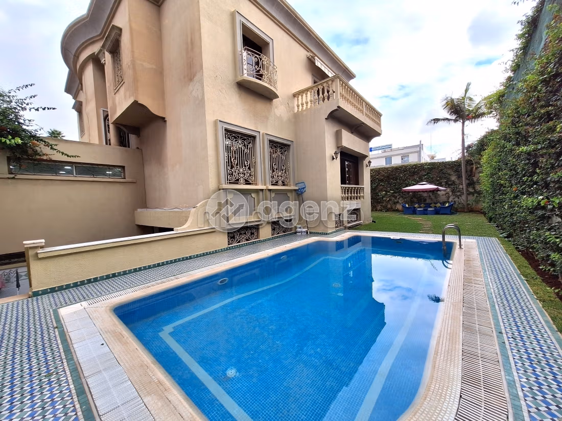 Villa à vendre 671 m², 5 chambres Anfa Supérieur Casablanca