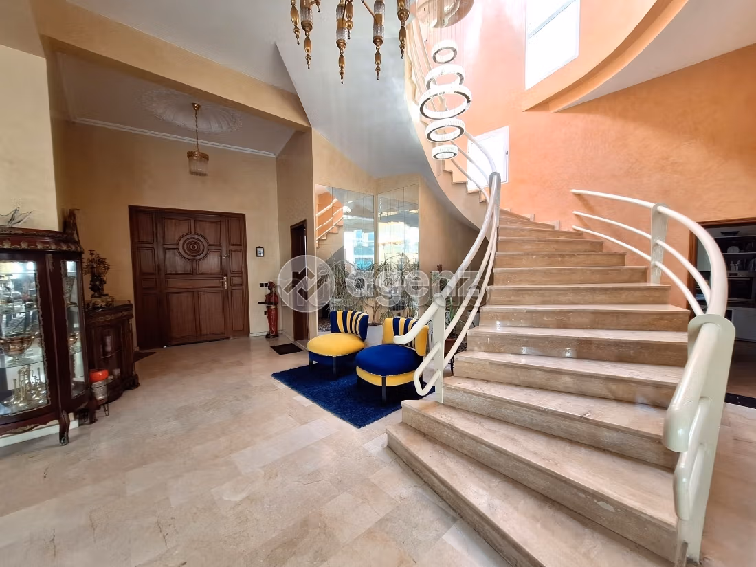 Villa à vendre 761 m², 3 chambres Californie Casablanca