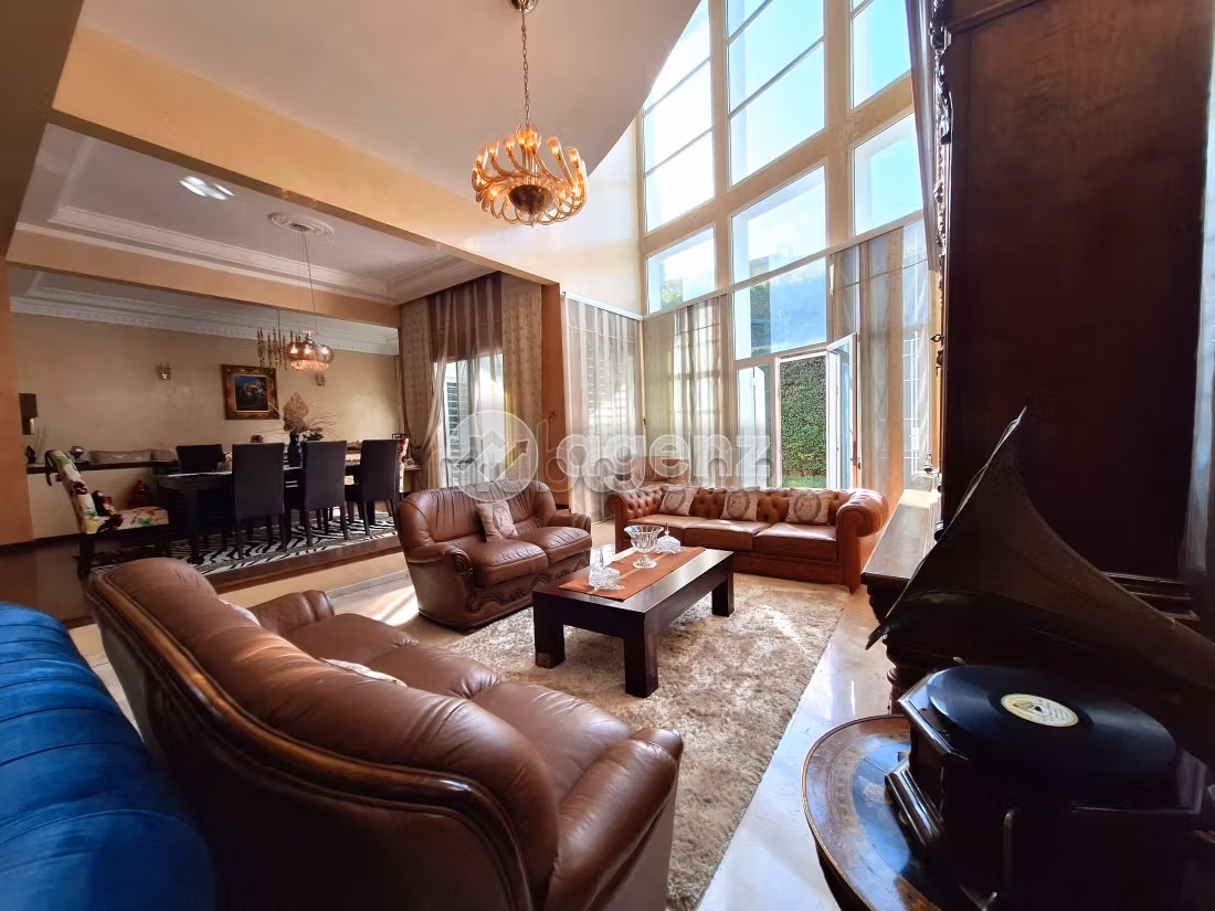 Villa à vendre 761 m², 3 chambres Californie Casablanca