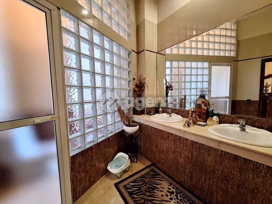 Villa à vendre 761 m², 3 chambres Californie Casablanca