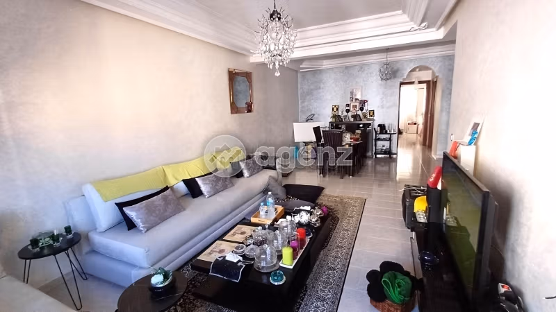 Vendita di un bell'appartamento a Bourgogne Ouest. Superficie di 106 m². Terrazzo e ascensore