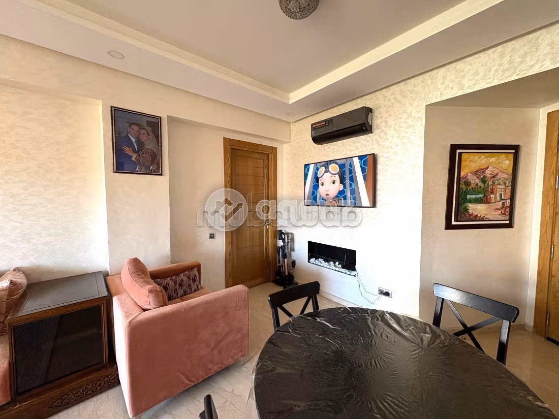 Sale of a lovely apartment in Riviera. Total area 106 m². Parking spaces and terrace