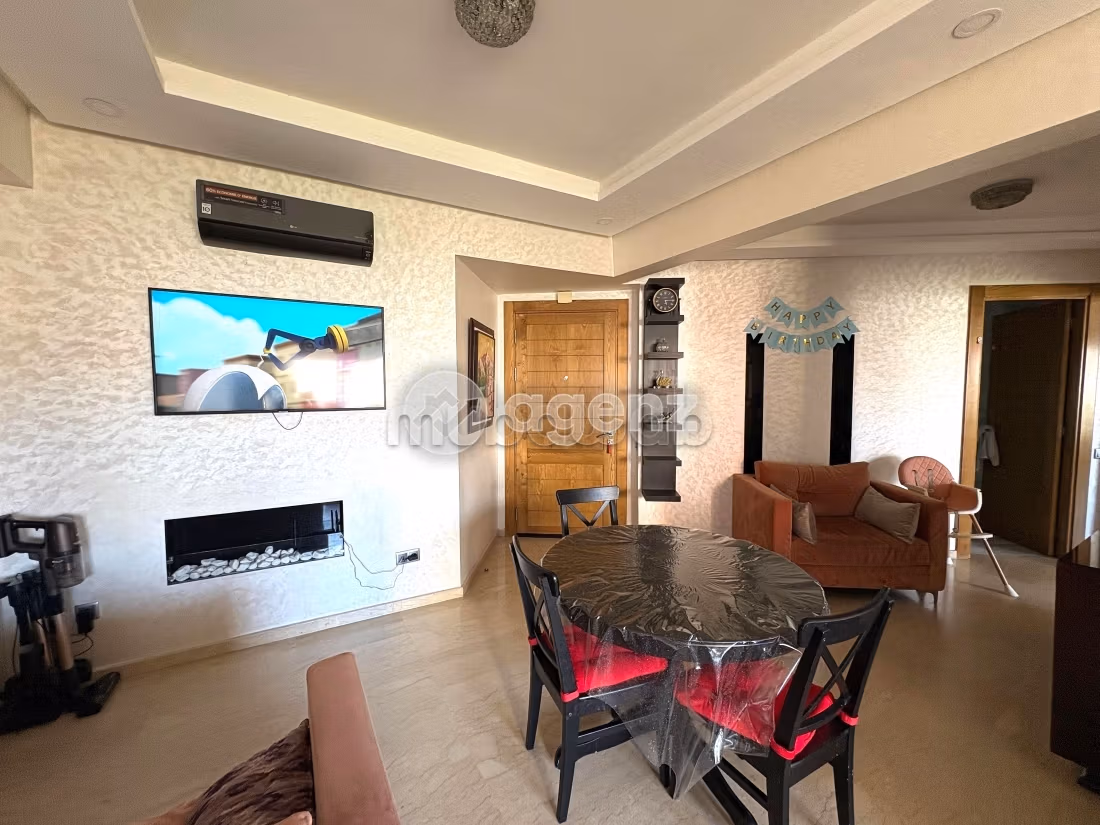 Sale of a lovely apartment in Riviera. Total area 106 m². Parking spaces and terrace