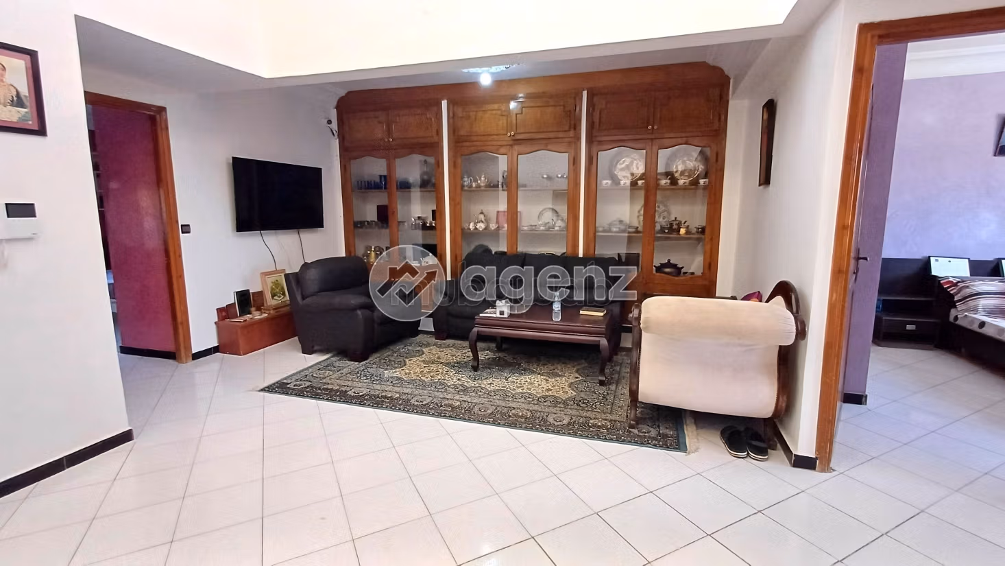 Fabulous house for sale in Sidi Maarouf. 5 lovely rooms. Parking spaces and terrace