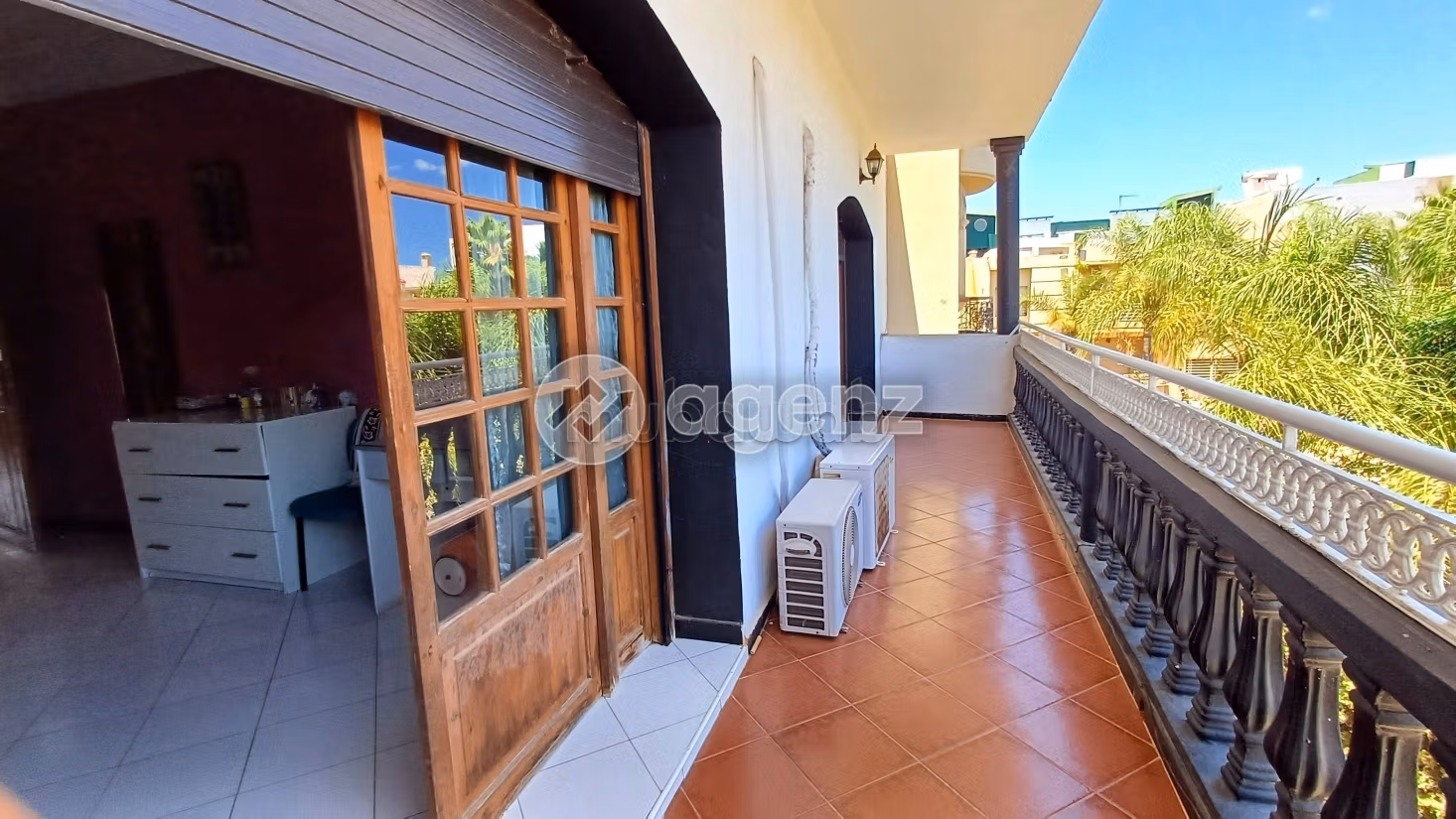 Fabulous house for sale in Sidi Maarouf. 5 lovely rooms. Parking spaces and terrace