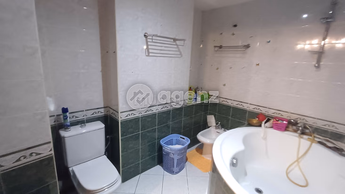 Appartement à vendre 261 m², 4 chambres Racine Casablanca