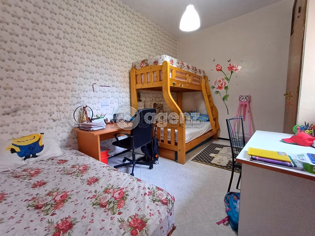Apartment for sale in Les Hôpitaux. 3 beautiful rooms. With garage and lift