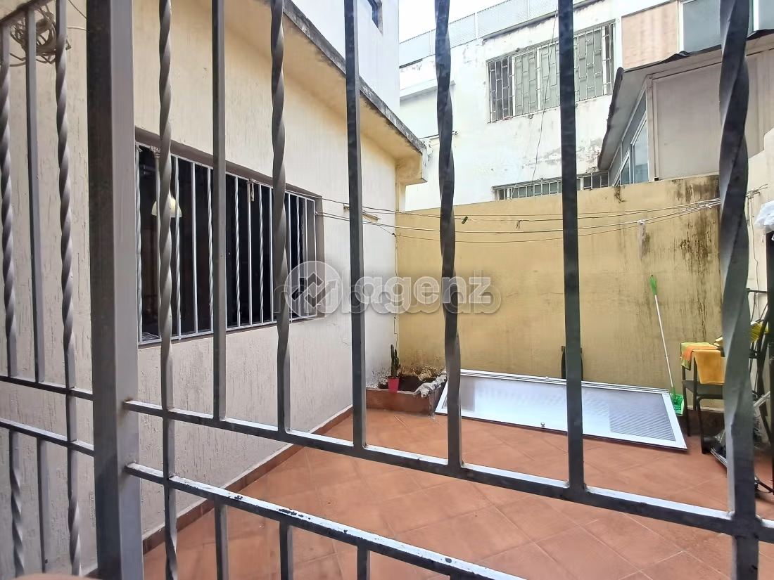 Apartment for sale in Les Hôpitaux. 3 beautiful rooms. With garage and lift
