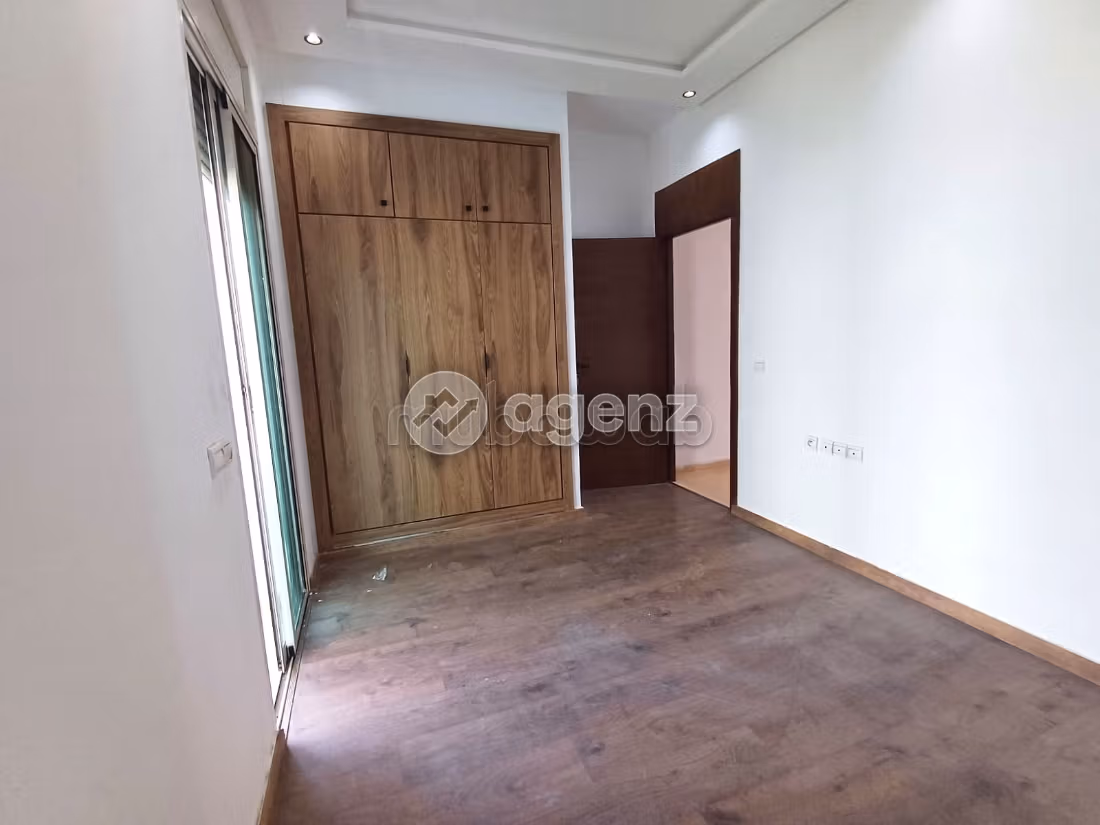 Villa à vendre 500 m², 5 chambres Polo Casablanca