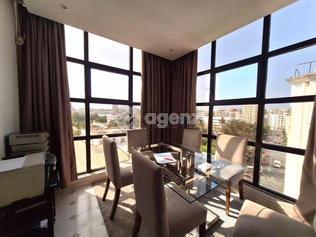 Appartement à vendre 294 m², 4 chambres Les Hôpitaux Casabla... - Więcej