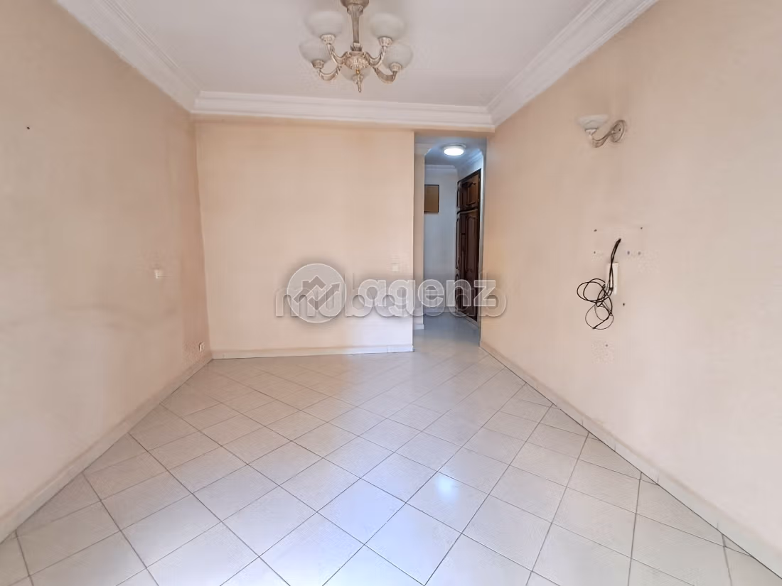 Sell apartment in Les Hôpitaux. Total area 165 m². With lift and terrace