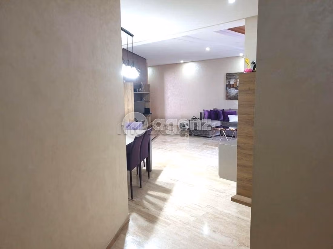 Bonito piso en venta en Laymoune. Superficie 121 m². Sin ascensor, gran terraza