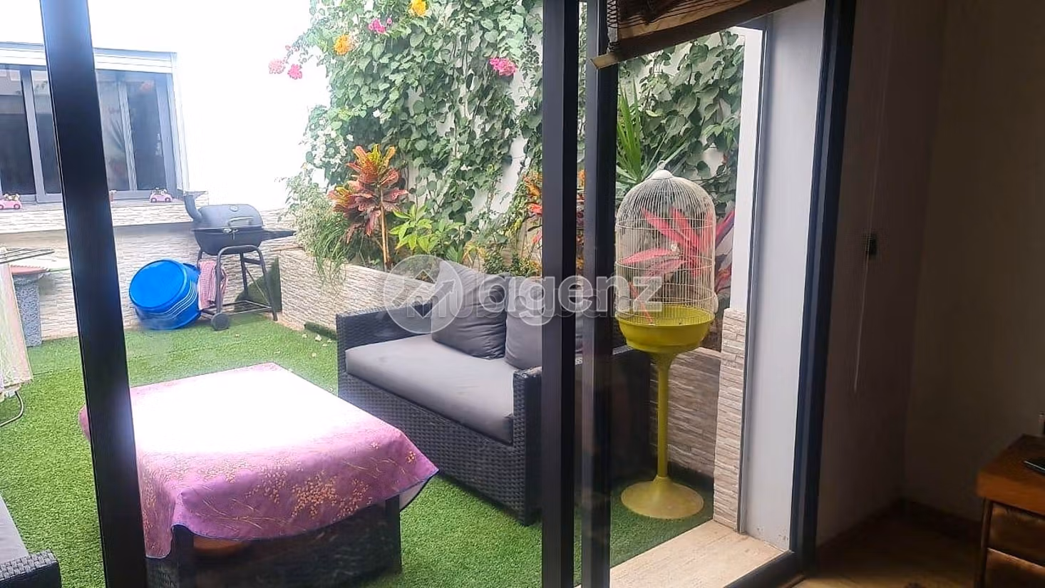 Bonito piso en venta en Laymoune. Superficie 121 m². Sin ascensor, gran terraza