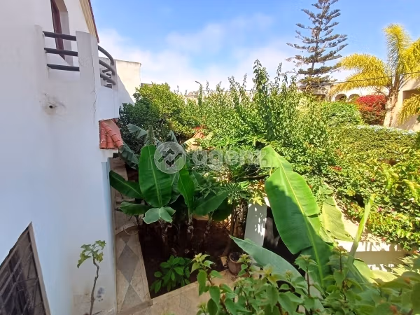 House to buy in Hay Dakhla. 7 rooms. Terrace and garden