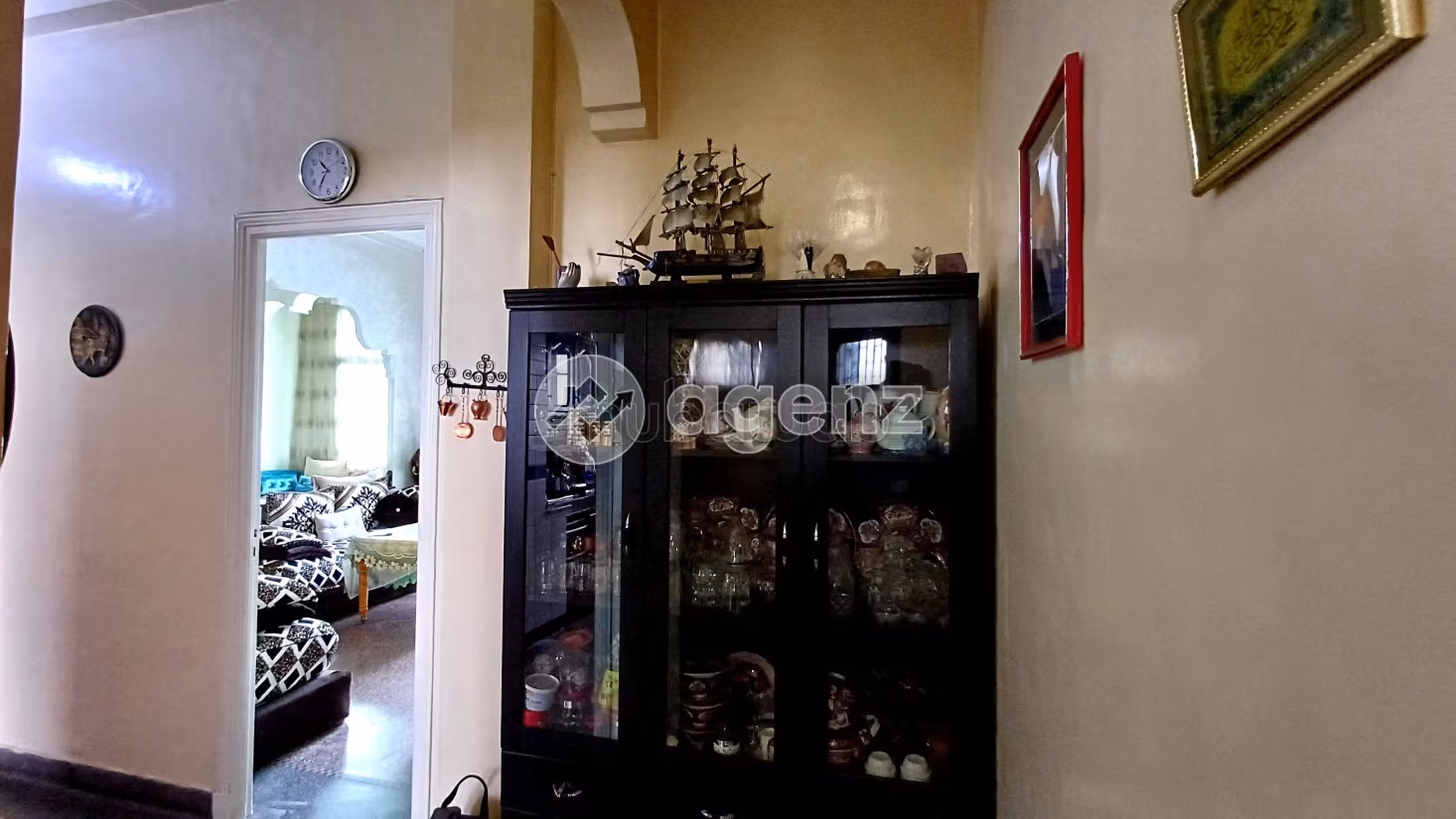 Piso en venta en Maârif. 2 dormitorios. Balcón grande