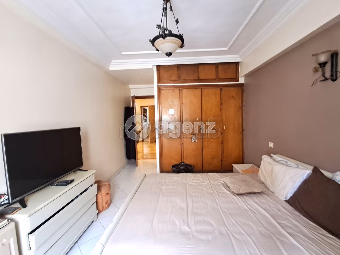 Bonito piso en venta en Les princesses. 2 hermosas habitaciones. Con Ascensor, balcón
