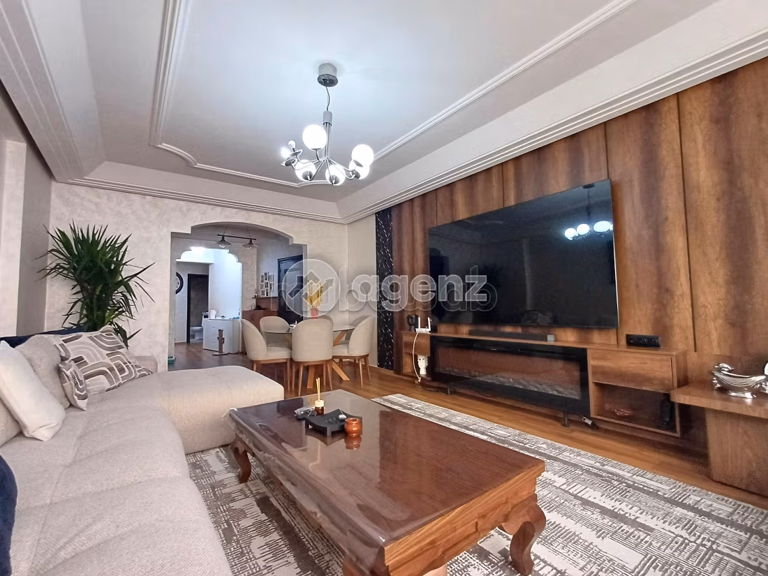 Beautiful apartment for sale in Beauséjour. Area of 146 m². With Lift, Carpark