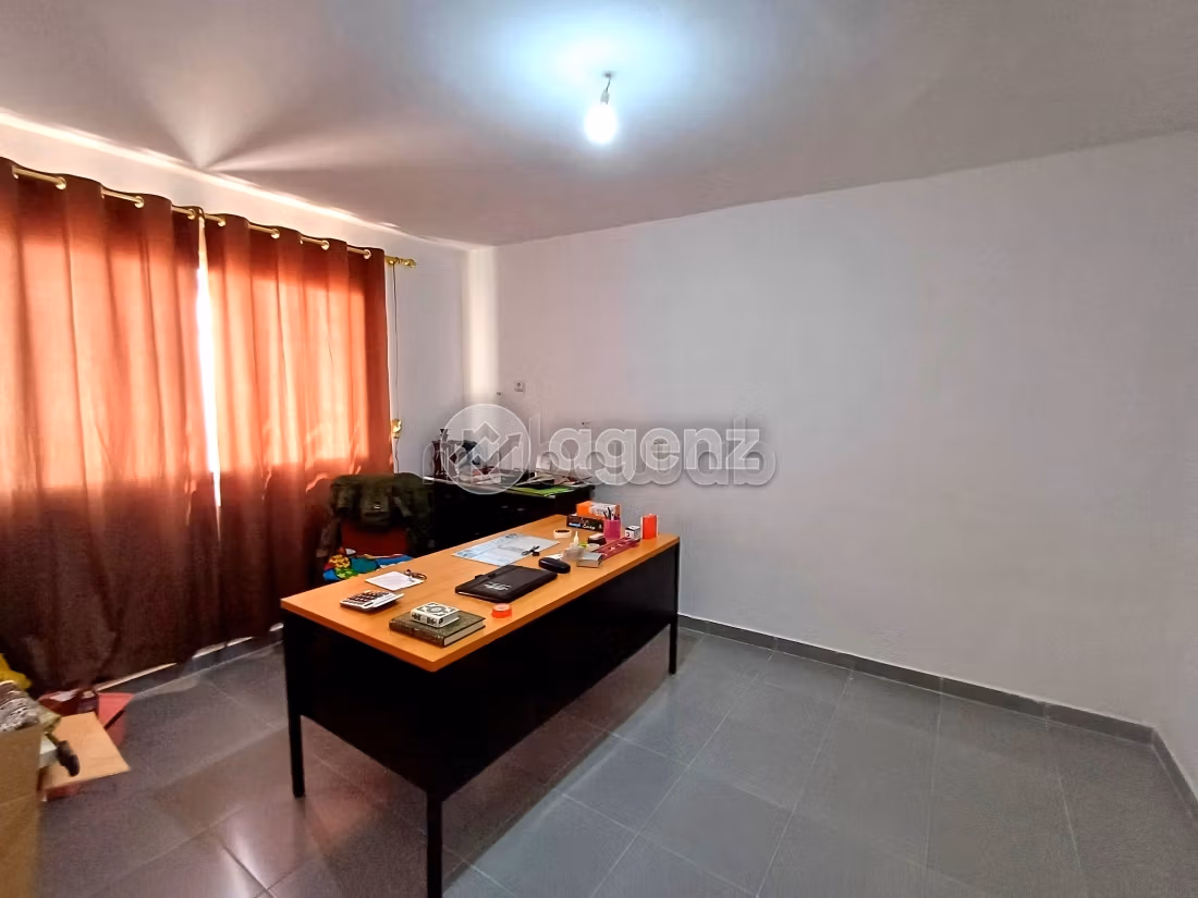 Suntuosa villa en venta en Hamria. 4 dormitorios. Parking y jardin
