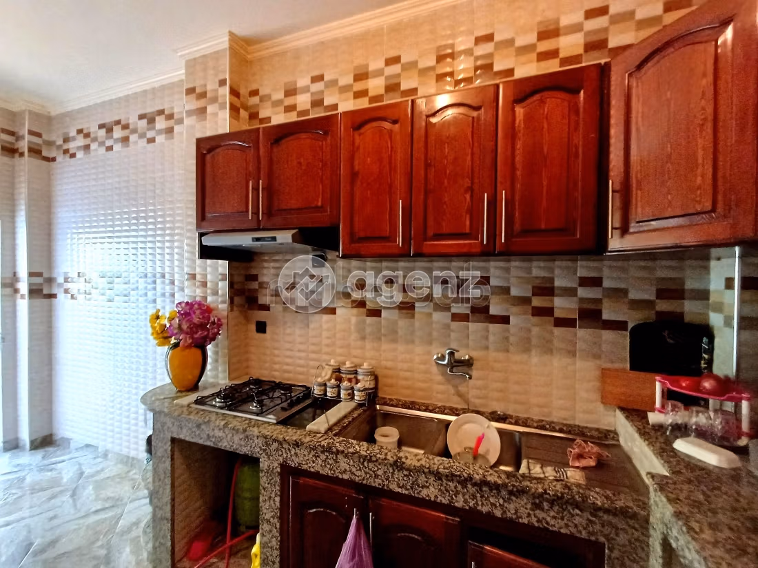 Se vende piso. Superficie de 82 m²
