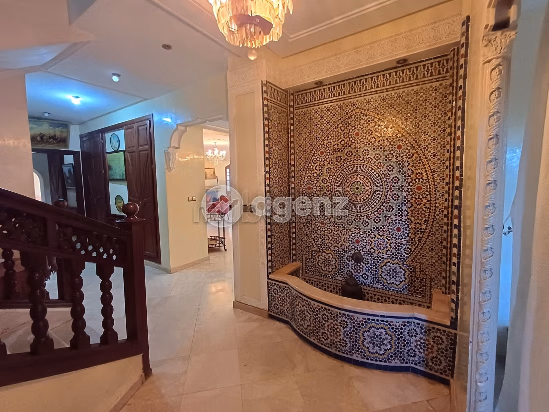 Te koop: villa's en luxe woningen in Bouskoura Ville. 4 Slaapkamers. Garage en terras