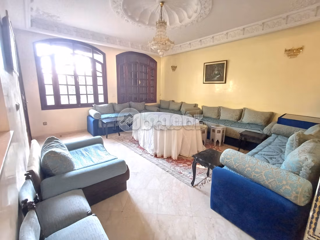 Te koop: villa's en luxe woningen in Bouskoura Ville. 4 Slaapkamers. Garage en terras