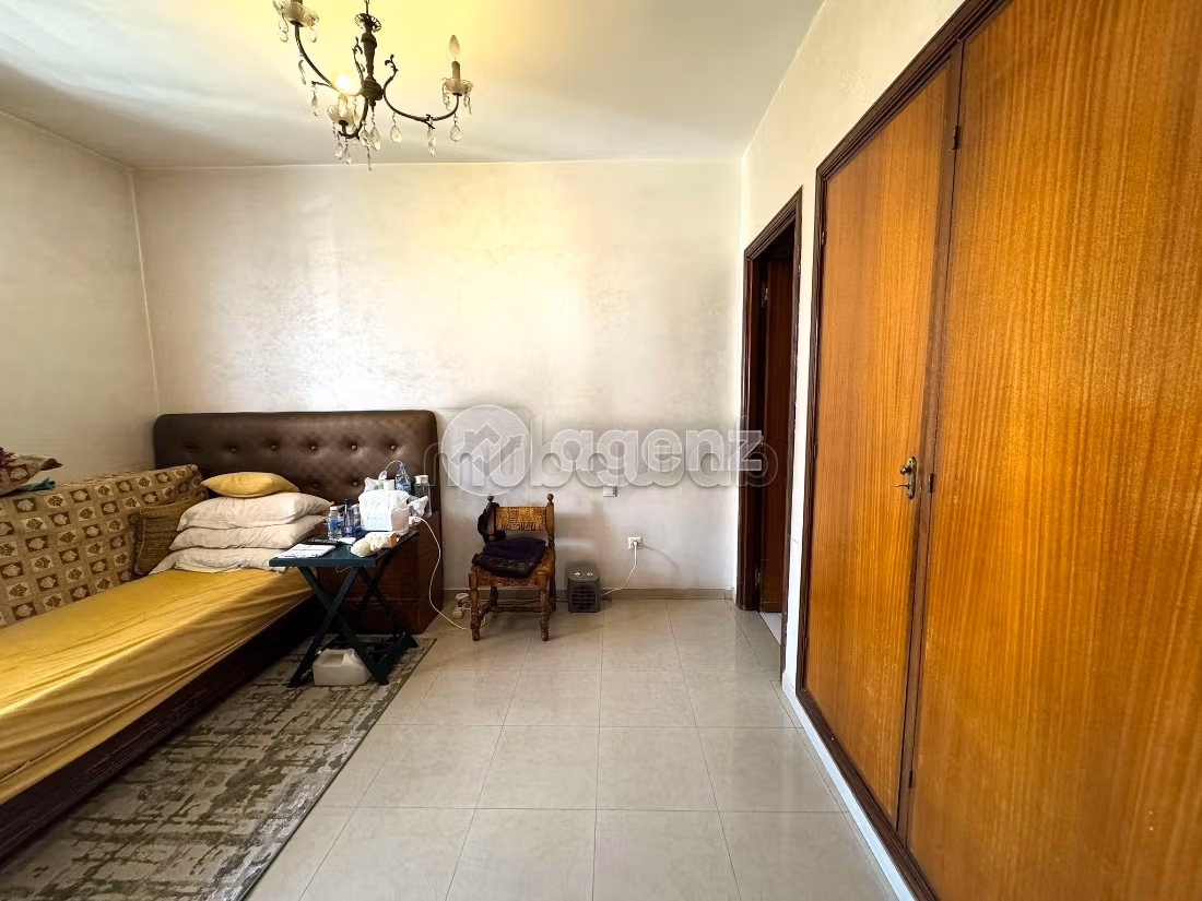 Apartment for sale in Val Fleury. Area 171 m². With garage and lift