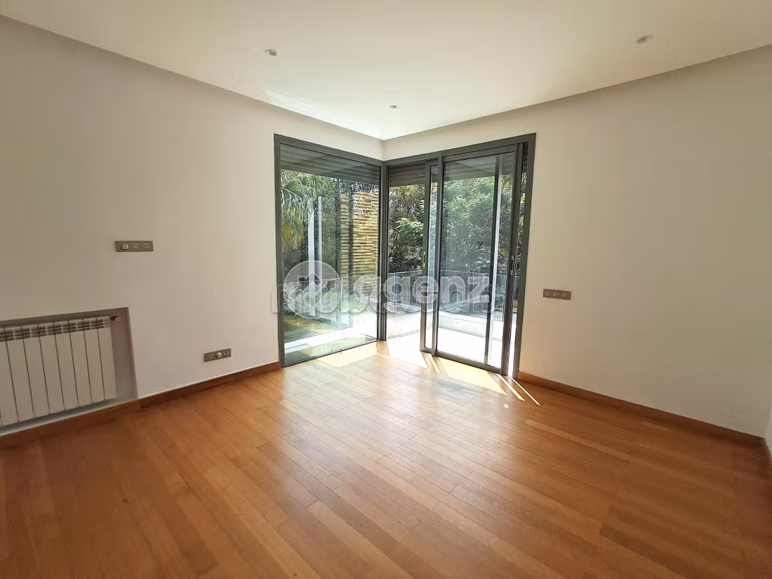 Villa à louer 600 m², 4 chambres Californie Casablanca