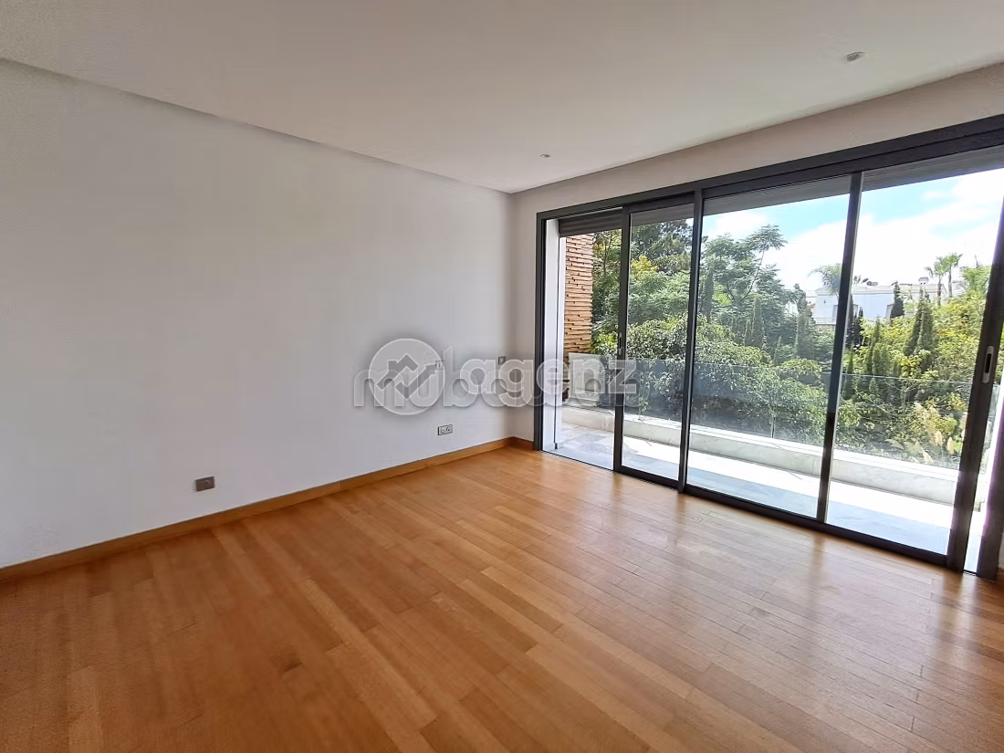 Villa à louer 600 m², 4 chambres Californie Casablanca