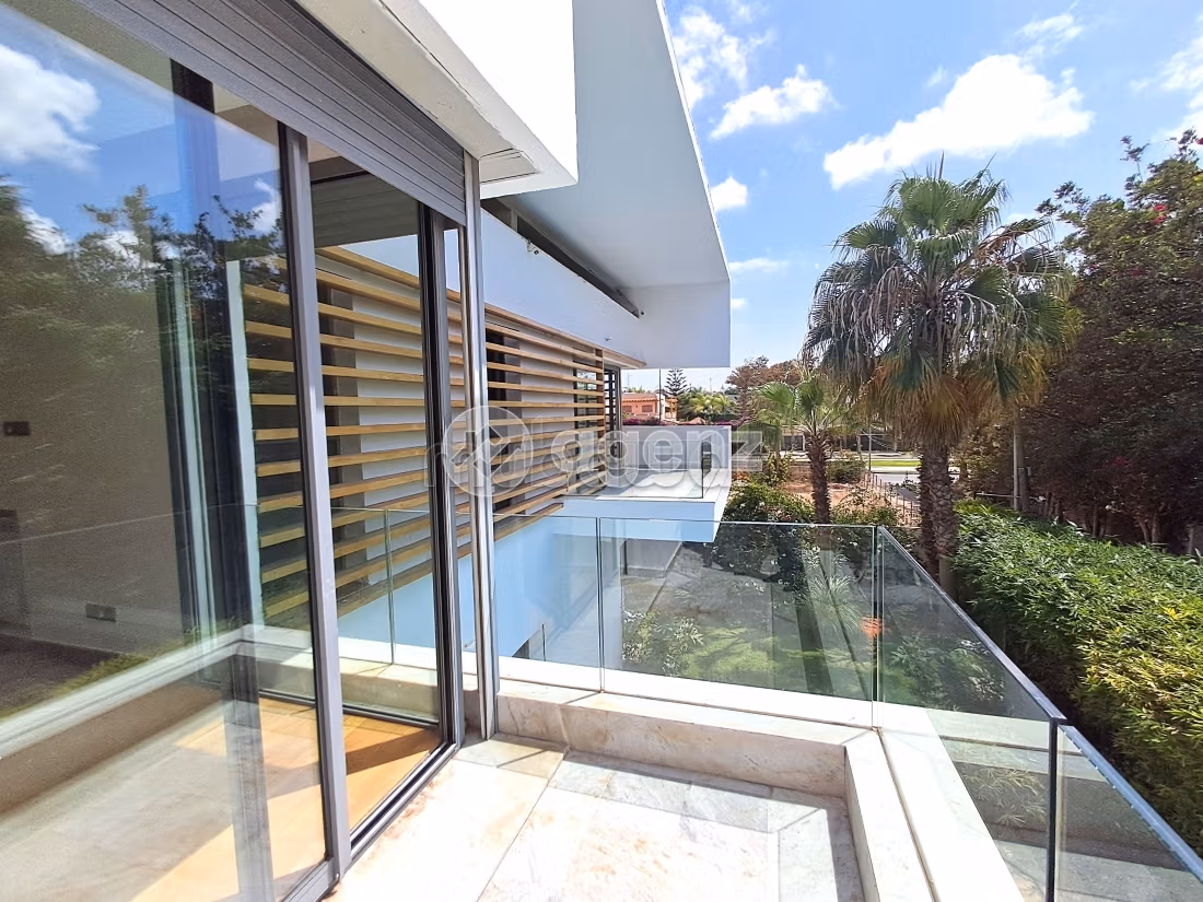 Villa à louer 600 m², 4 chambres Californie Casablanca