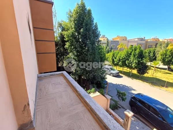 Villa à vendre 200 m², 4 chambres Masmoudi Marrakech
