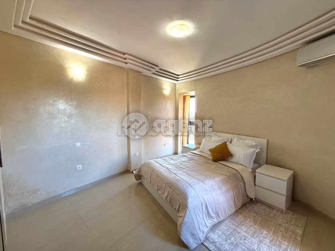 Splendid villa for sale in Ennakhil Palmeraie. 3 beautiful rooms. Garage and terrace
