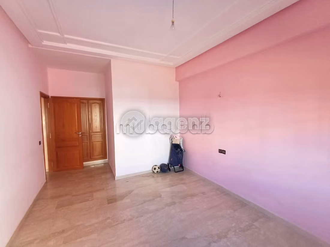 Appartement 221 m² à Route Immouzer — 11