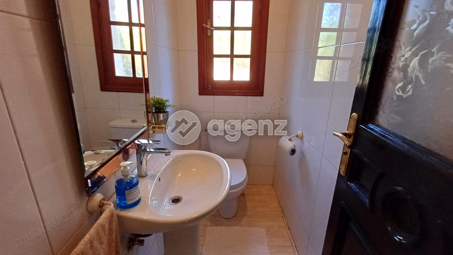 Luxury Villa for sale in Hay Targa. 4 lovely rooms