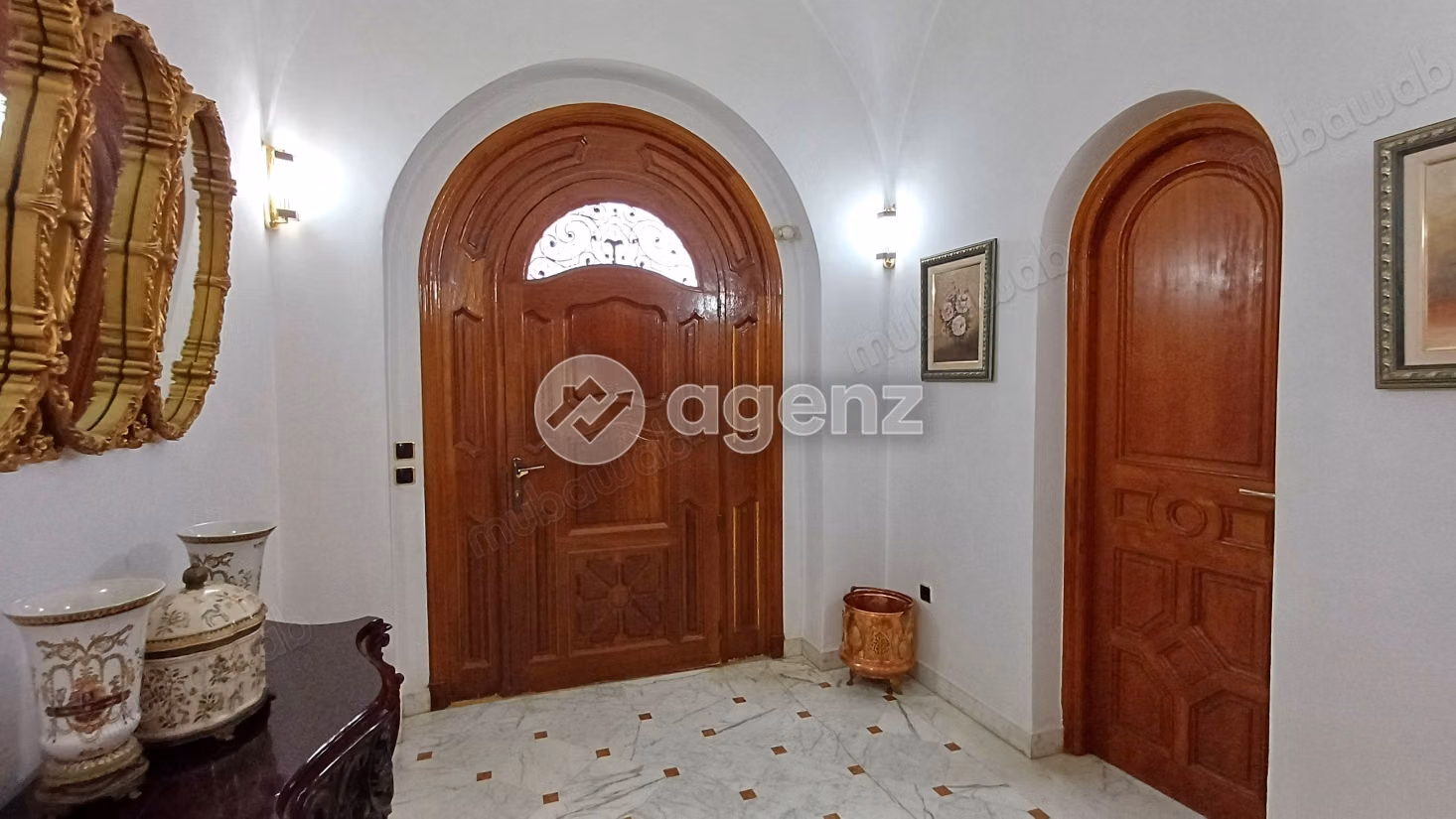 Luxury Villa for sale in Hay Targa. 4 lovely rooms