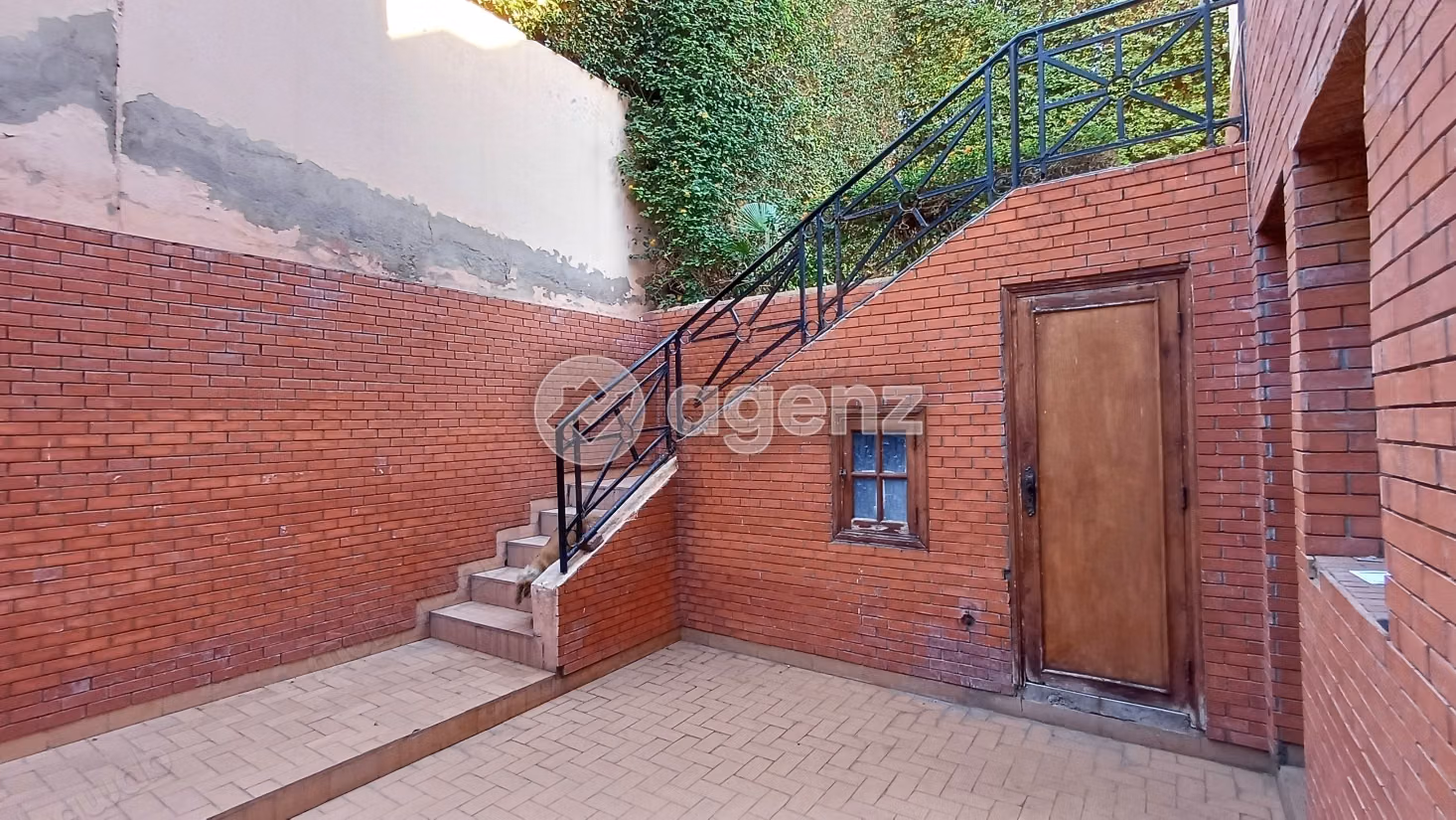 Luxury Villa for sale in Hay Targa. 4 lovely rooms