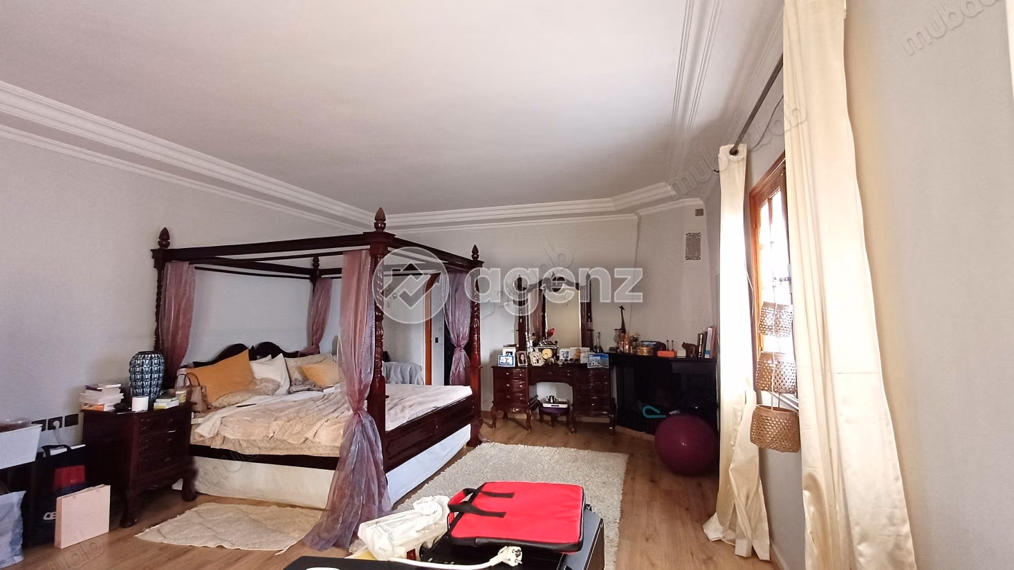 Luxury Villa for sale in Hay Targa. 4 lovely rooms
