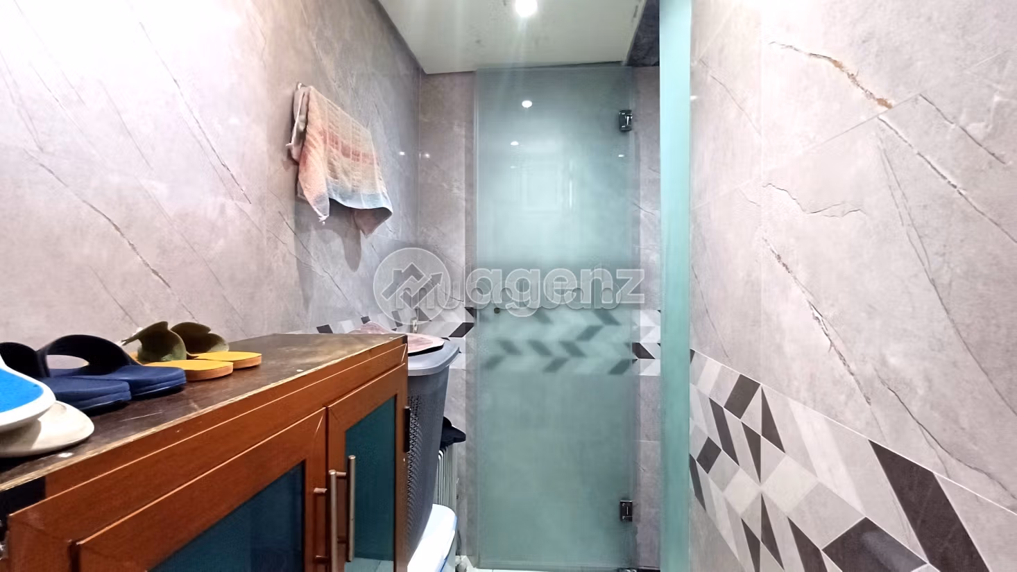 Magnífico piso en venta en Bourgogne Est. Superficie 113 m². Con ascensor y terraza