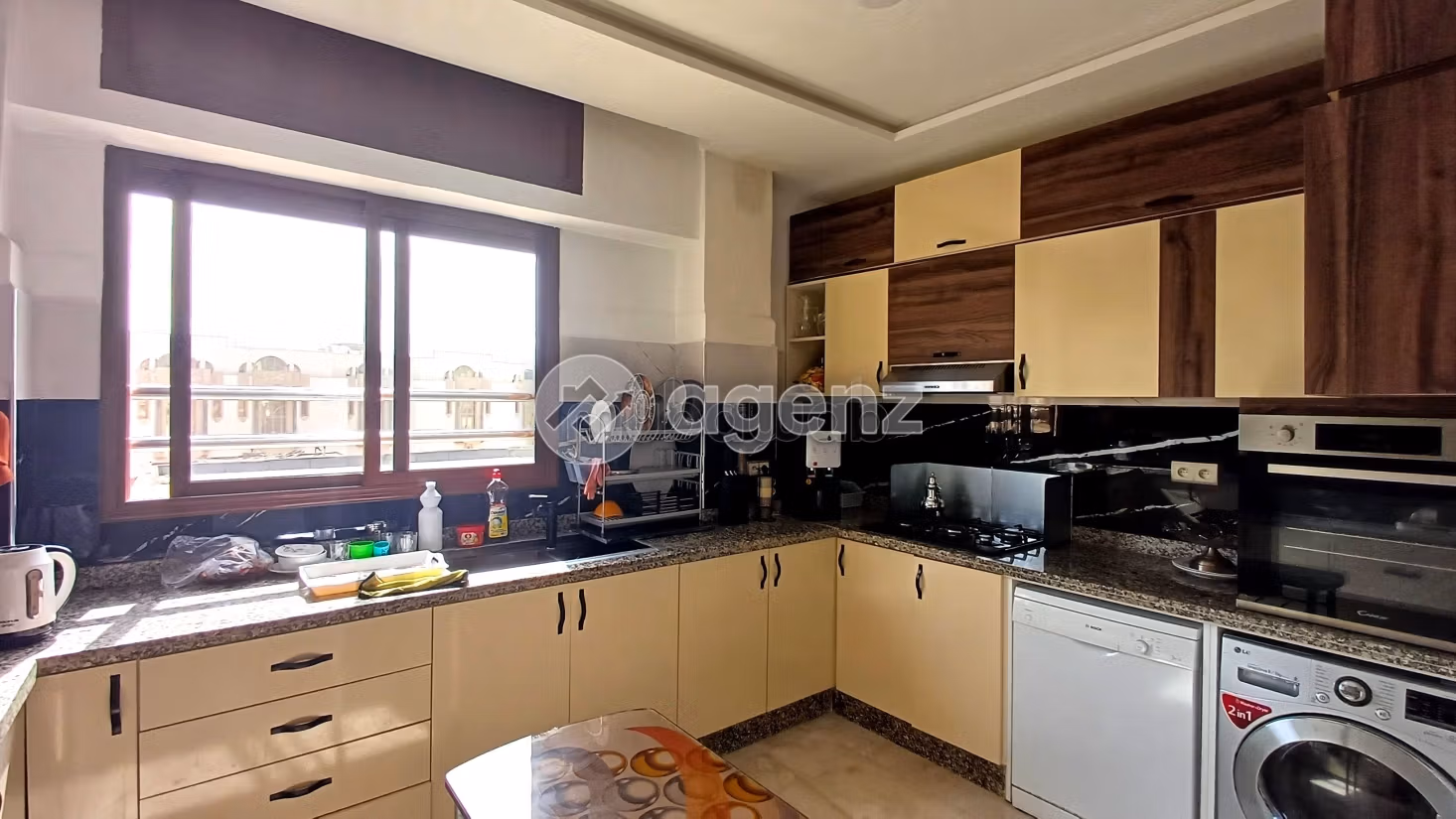 Magnífico piso en venta en Bourgogne Est. Superficie 113 m². Con ascensor y terraza