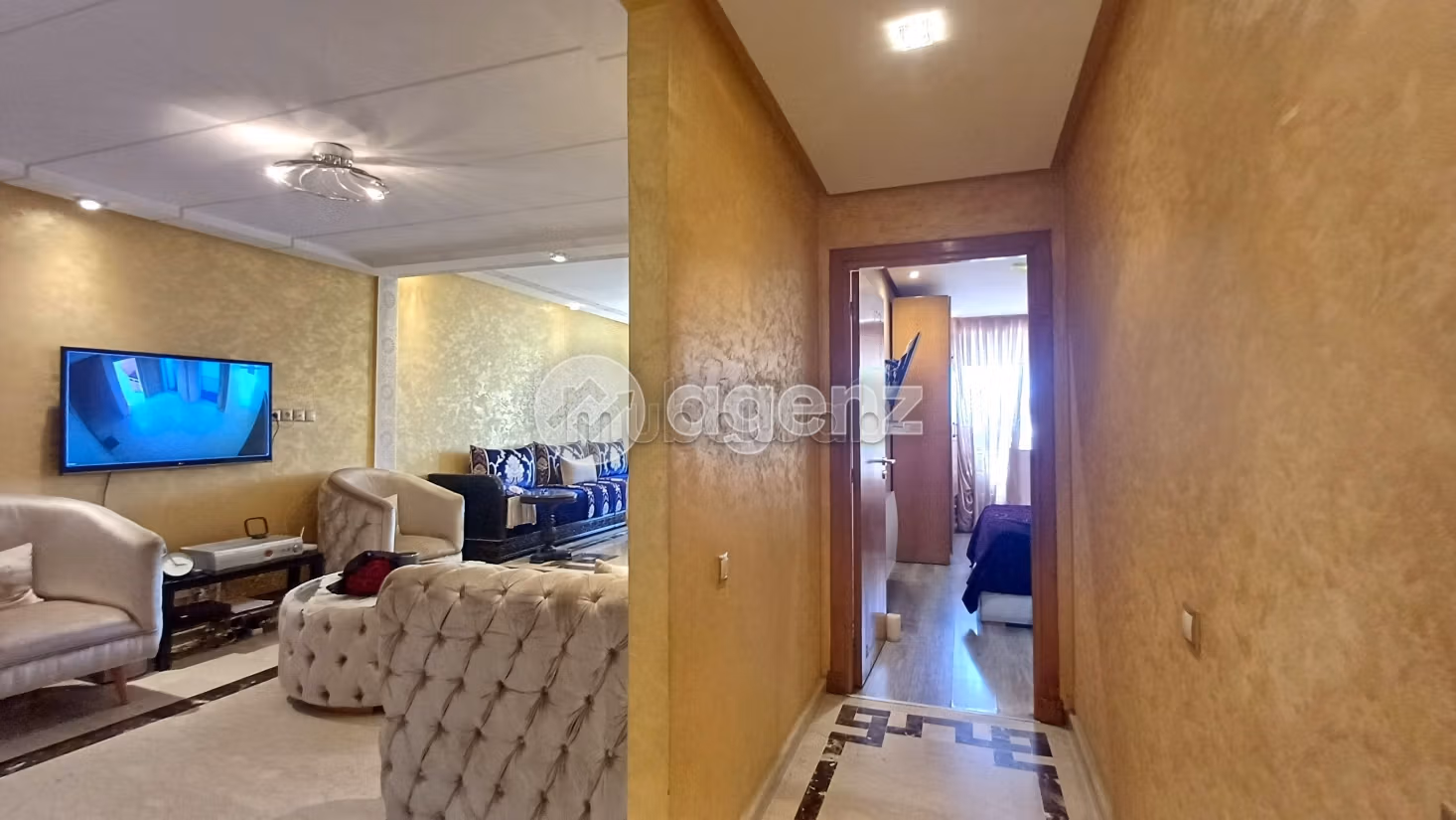 Vendita di uno splendido appartamento a Bourgogne Ouest. 2 camere. Ascensore e garage