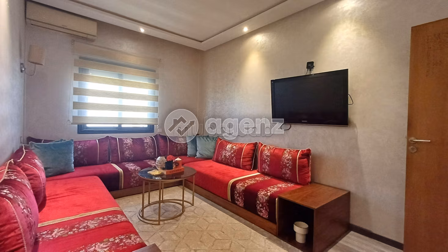 Vendita di uno splendido appartamento a Bourgogne Ouest. 2 camere. Ascensore e garage