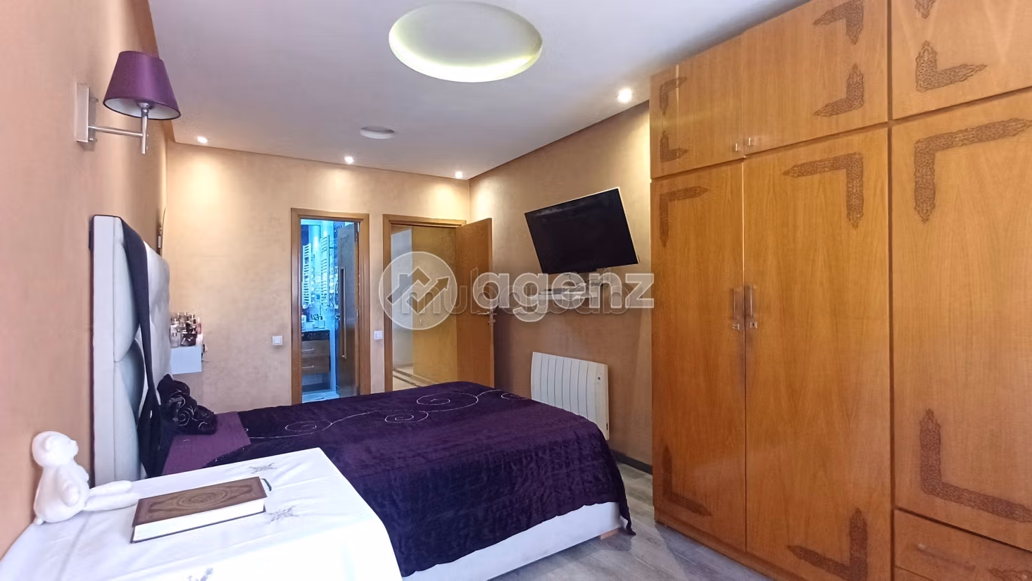 Vendita di uno splendido appartamento a Bourgogne Ouest. 2 camere. Ascensore e garage