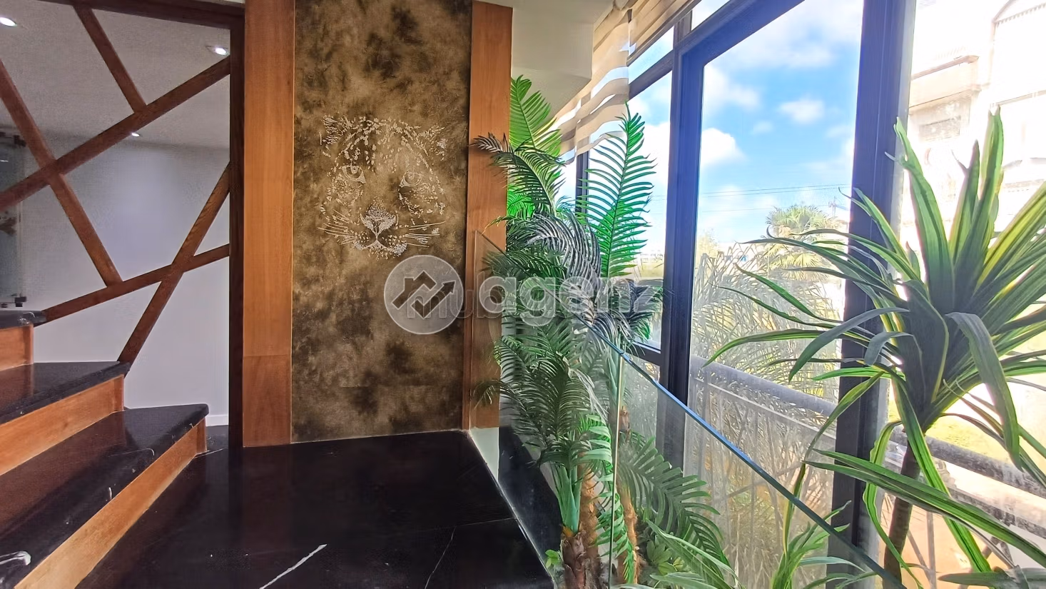 Se vende piso en Californie. 2 dormitorios. Parking y ascensor