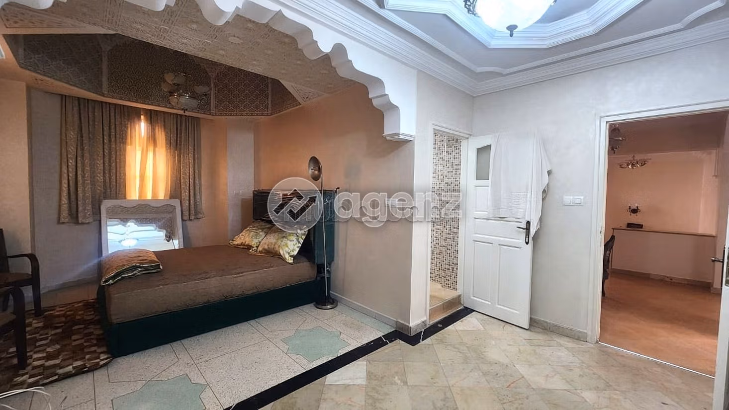 Magnificent villa for sale in Hay Najah. 4 lovely rooms. Carpark and terrace