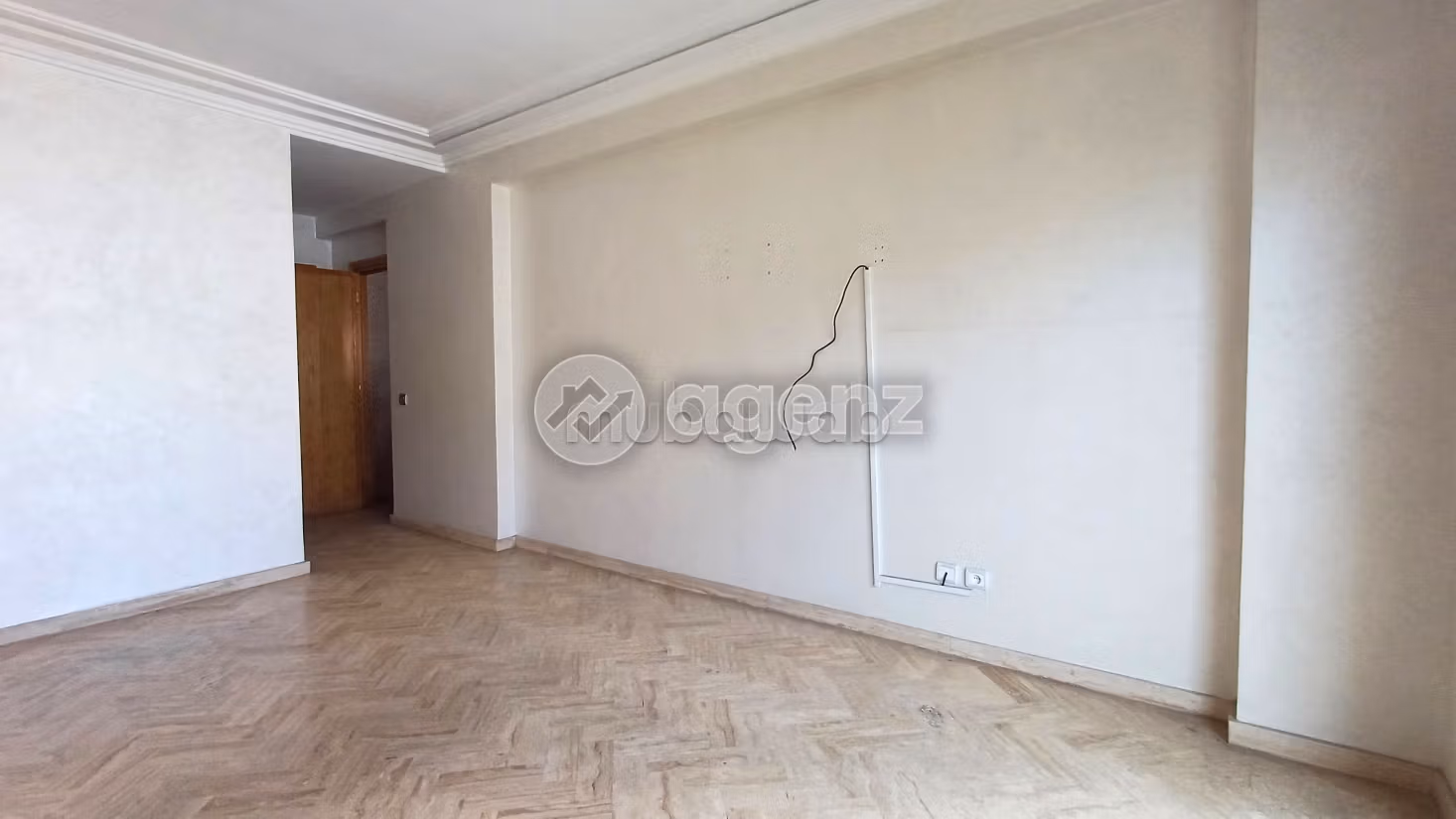 Splendido appartamento da acquistare. Superficie totale 129 m². Ascensore e posto auto