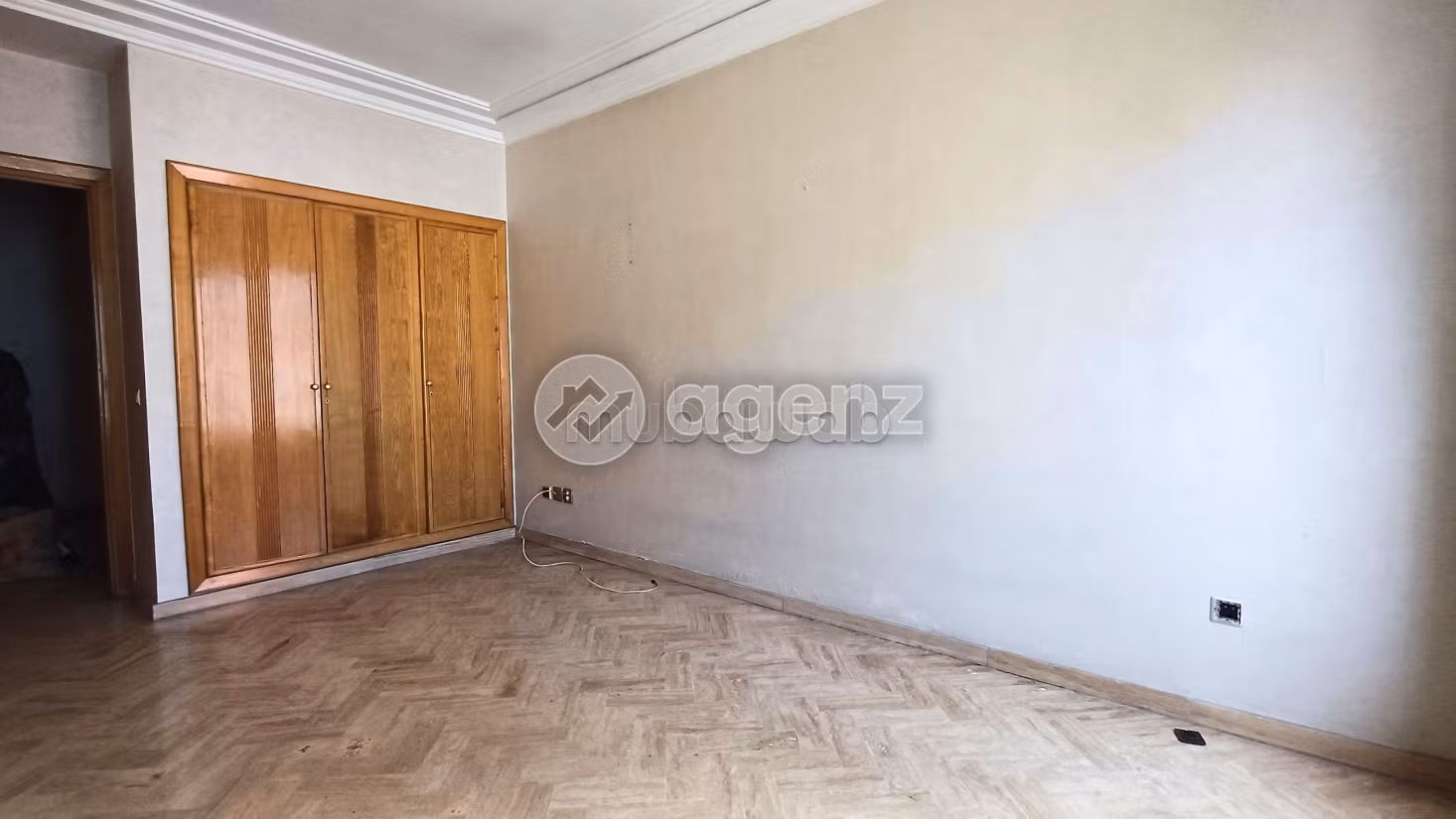 Splendido appartamento da acquistare. Superficie totale 129 m². Ascensore e posto auto