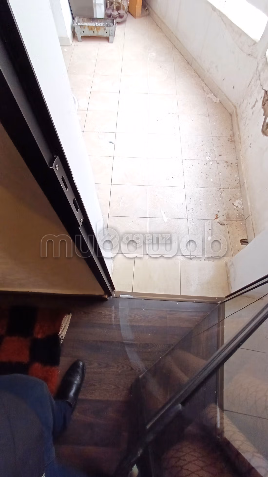 Apartment to purchase in Les Hôpitaux. Large area 143 m². New furniture