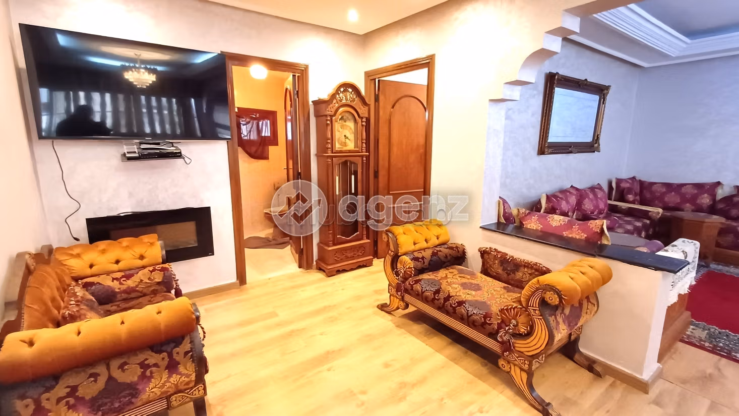 Apartment to purchase in Les Hôpitaux. Large area 143 m². New furniture