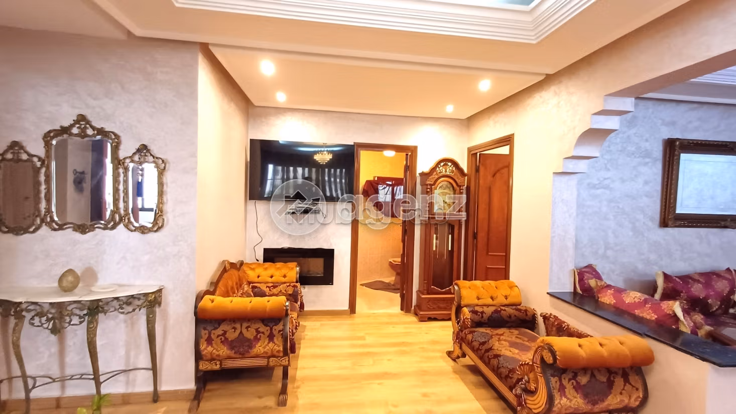 Apartment to purchase in Les Hôpitaux. Large area 143 m². New furniture