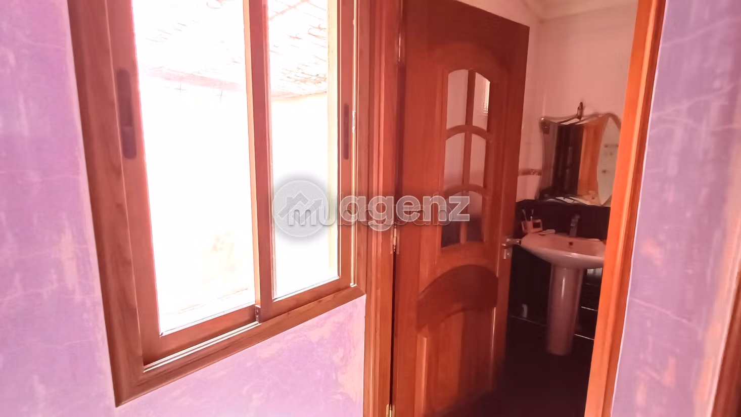 Proprietà in vendita a Al Qods. 5 belle camere da letto. Salone tradizionale marocchino e sistema di videosorveglianza