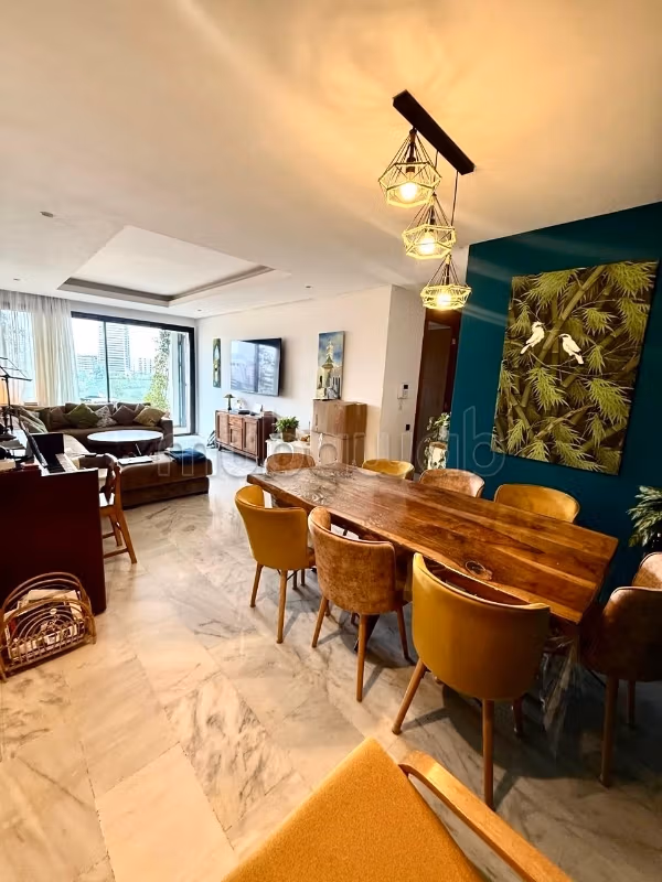 Piso en alquiler en Casablanca Finance City. Superficie de 170 m². Completamente amueblado